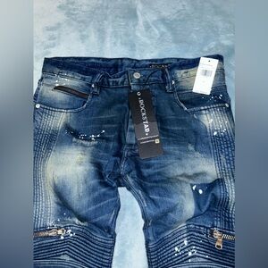 DESIGNER ROCKSTAR JEANS SIZE 32 $100